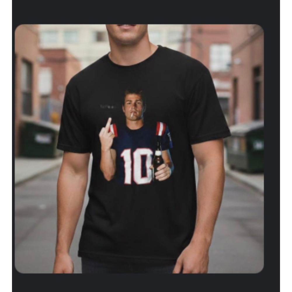 Humor Gag Tee Drake Maye Middle Finger Black XL